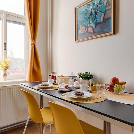 Sunshine Apartment Near The City Center Прага Экстерьер фото
