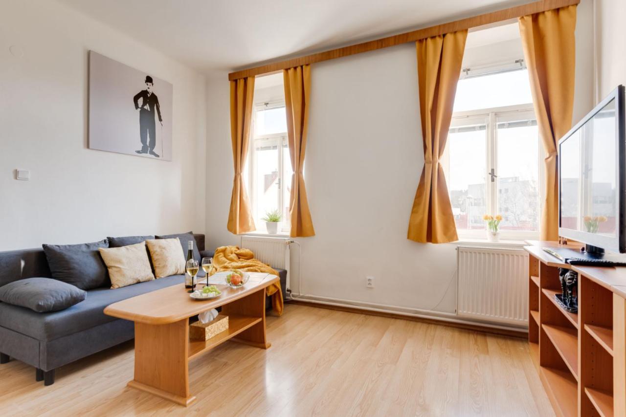 Sunshine Apartment Near The City Center Прага Экстерьер фото