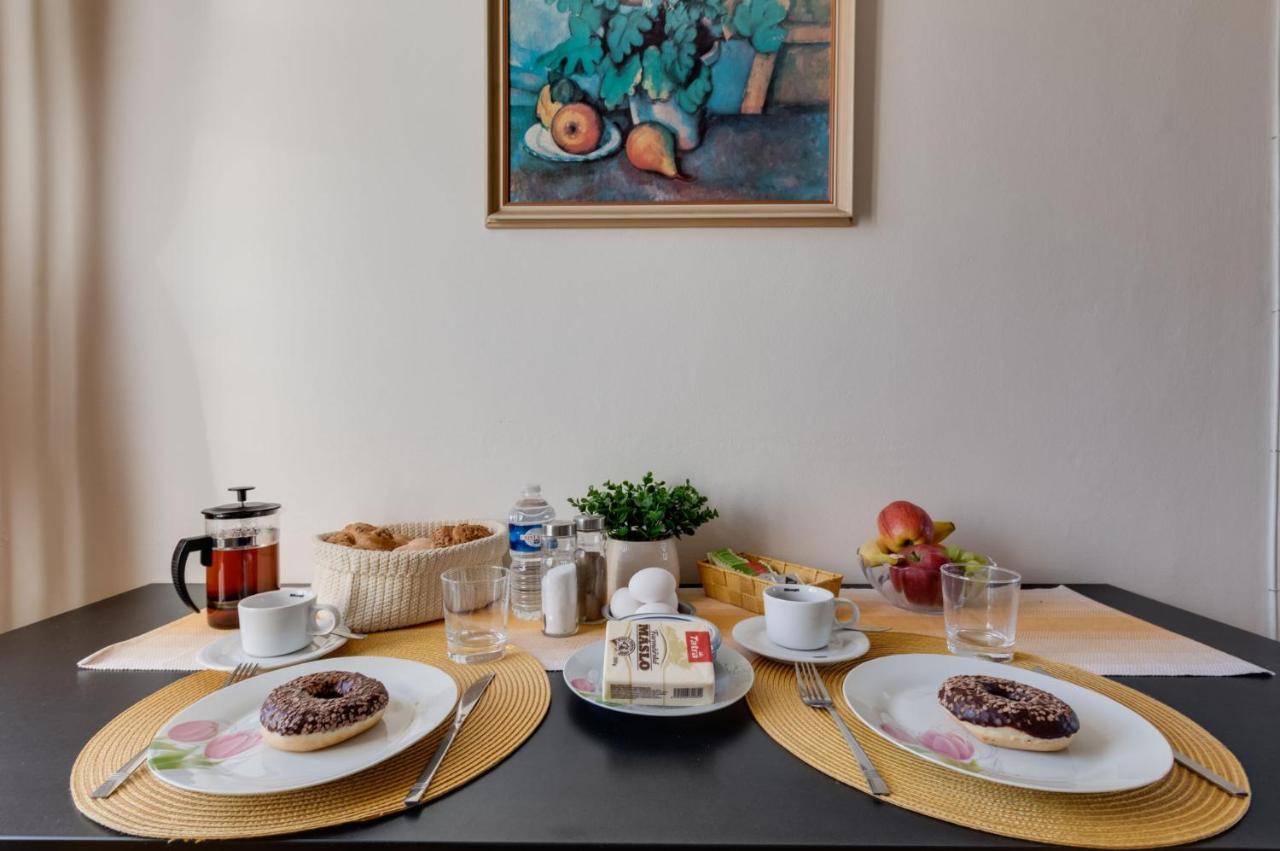 Sunshine Apartment Near The City Center Прага Экстерьер фото