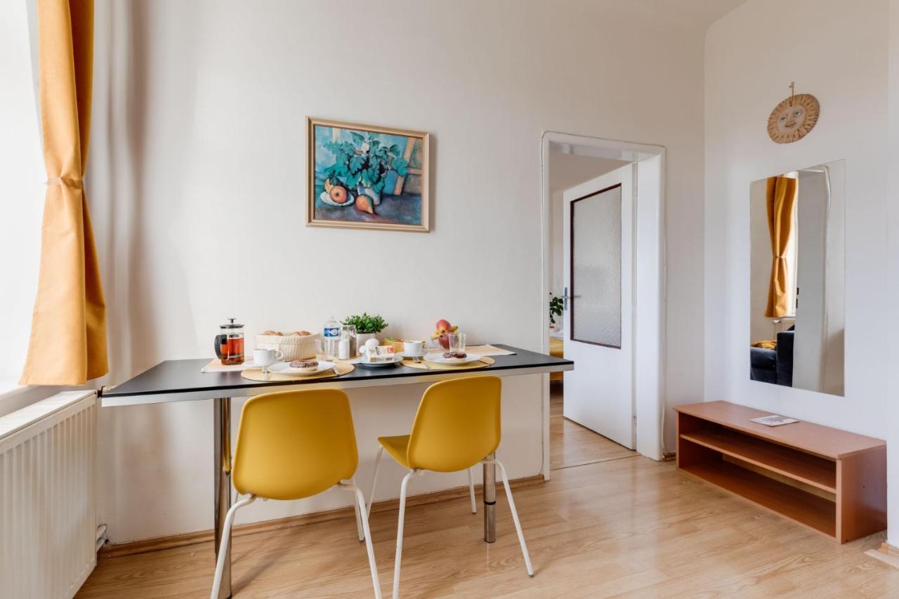 Sunshine Apartment Near The City Center Прага Экстерьер фото