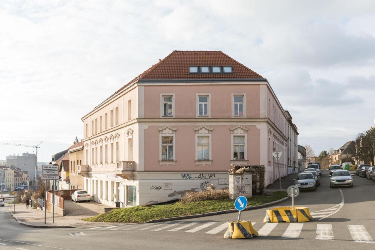 Sunshine Apartment Near The City Center Прага Экстерьер фото
