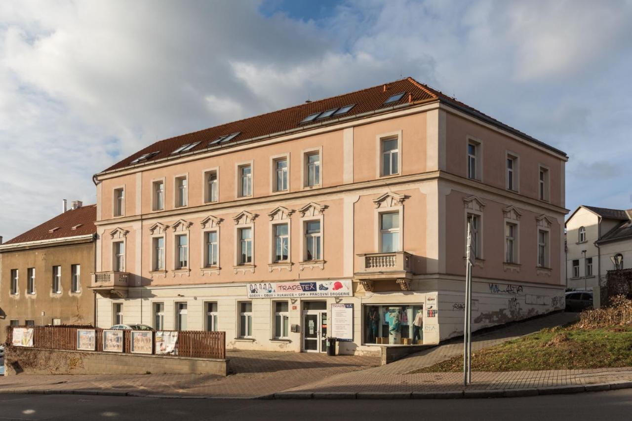 Sunshine Apartment Near The City Center Прага Экстерьер фото