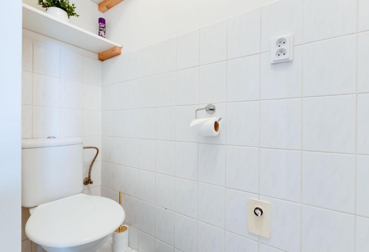Sunshine Apartment Near The City Center Прага Экстерьер фото